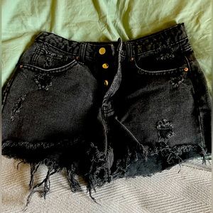 NWOT size 4 highwasted fringe cut off distressed button down black shorts